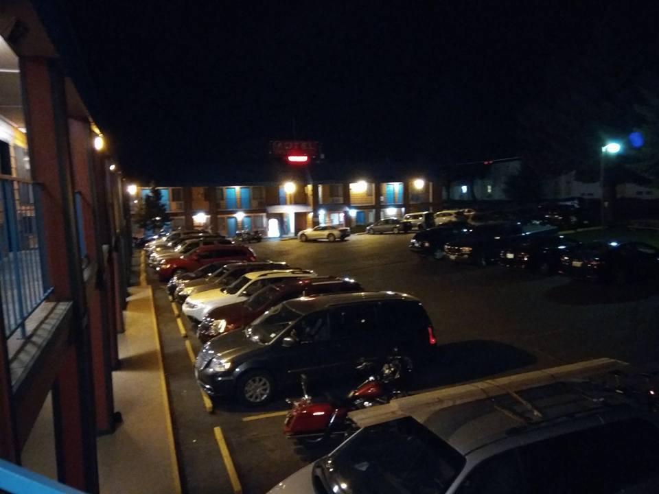 Motel West Бенд Экстерьер фото