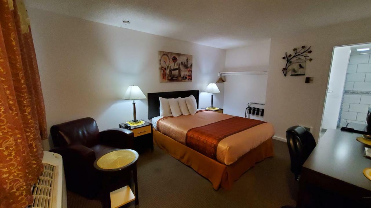 Motel West Бенд Экстерьер фото