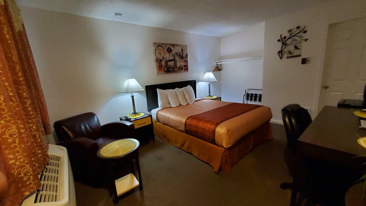 Motel West Бенд Экстерьер фото